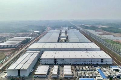 首批產品下線！成都東部新區這家'超級工廠'正式投產，項目投資百億級引領產業升級